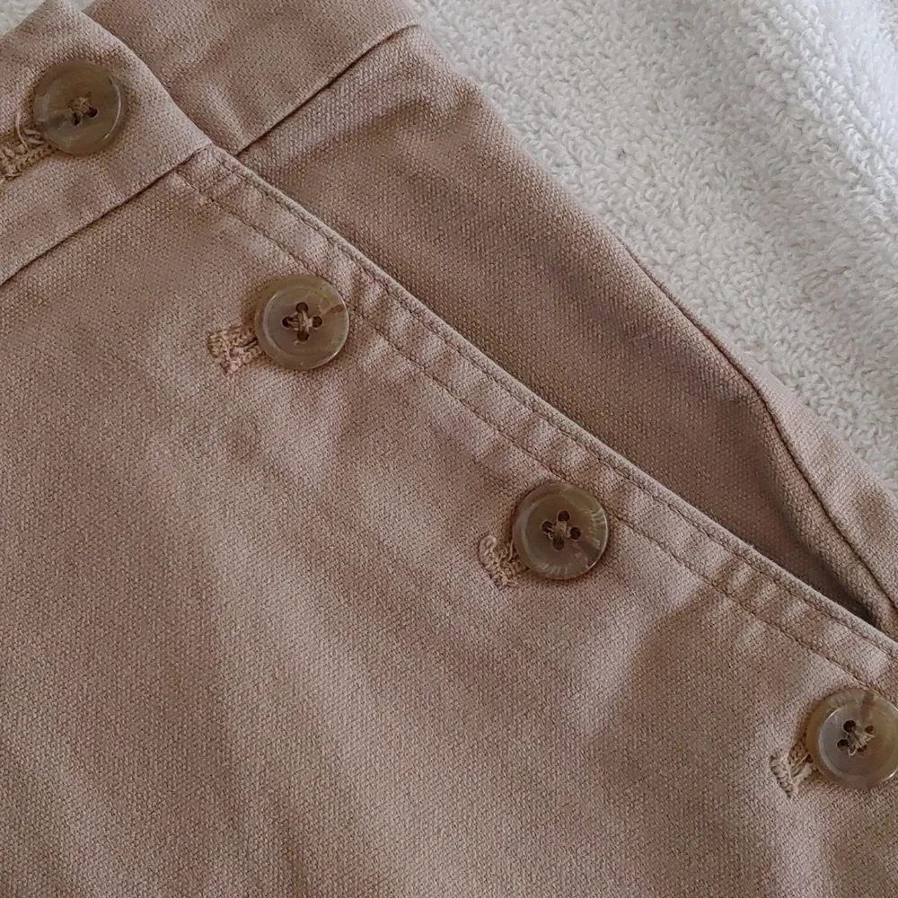 Banana Republic Tan Button-Accent Cotten Blend Shorts Size 6